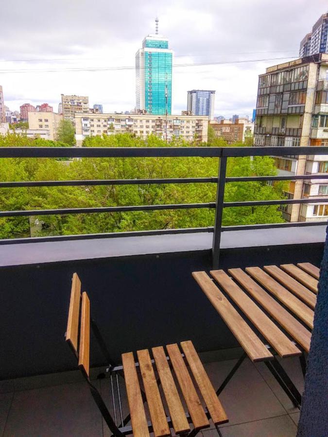 Уютная Vip Студия В Центре Метро Политех Охматдет Паркинг Kyiv Exterior photo