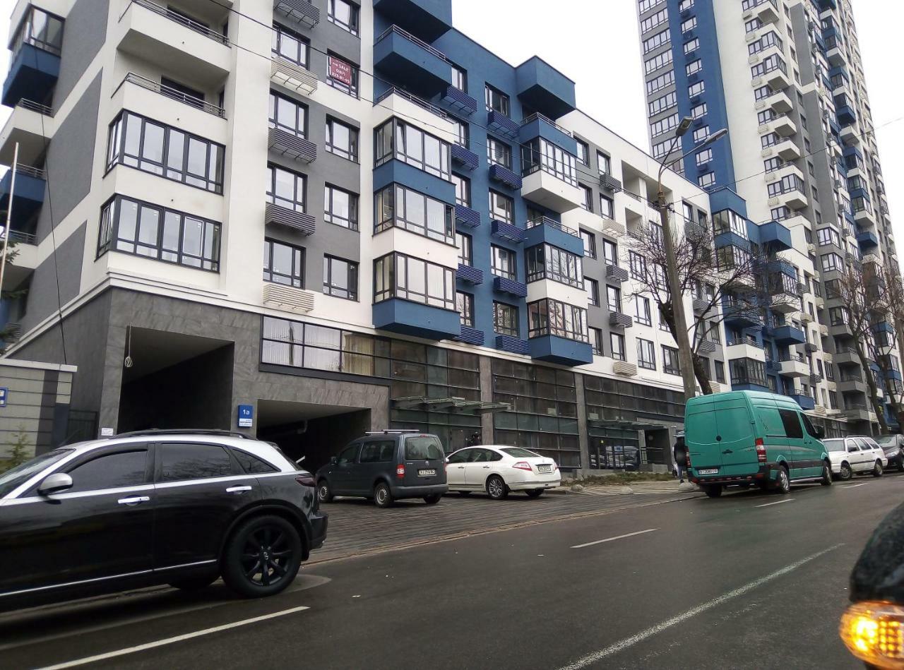 Уютная Vip Студия В Центре Метро Политех Охматдет Паркинг Kyiv Exterior photo